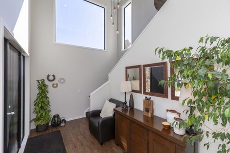 Photo of property in 3 Hihi Place, Waikanae, 5036