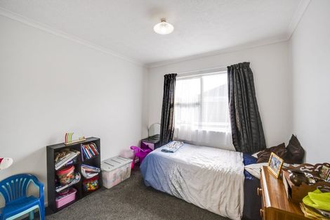 Photo of property in 2/13 Ted Harpur Place, Onekawa, Napier, 4110