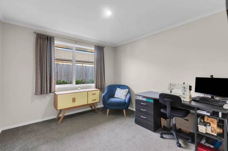 Photo of property in 42 Edgeview Crescent, Fitzroy, Hamilton, 3206