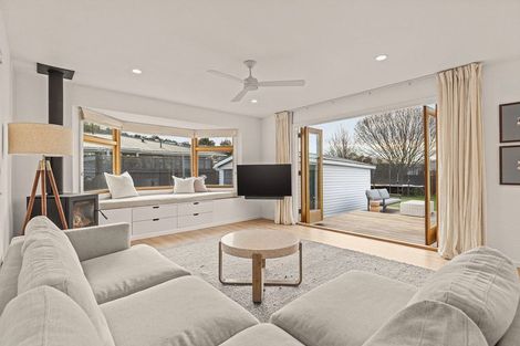 Photo of property in 3 Leonard Place, Saint Martins, Christchurch, 8022