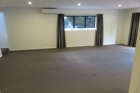 Photo of property in 8a Neeve Place, Taradale, Napier, 4112