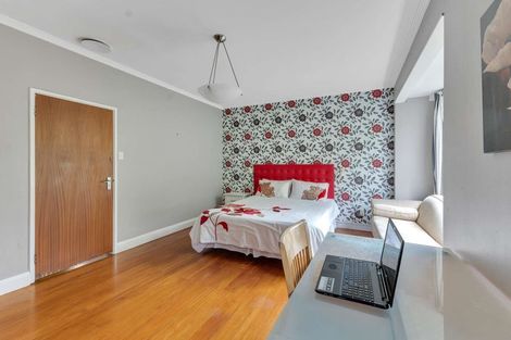 Photo of property in 47 Cameron Street, New Plymouth, 4310