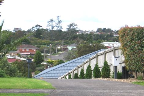 Photo of property in 7 Jubaea Place, Henderson, Auckland, 0610