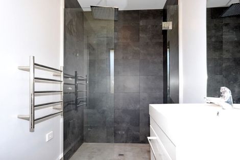 Photo of property in 28 Plunket Street, Omakau, 9376