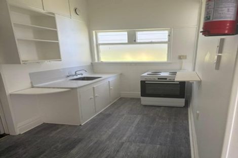 Photo of property in 22 Lawrence Street, Newtown, Wellington, 6021