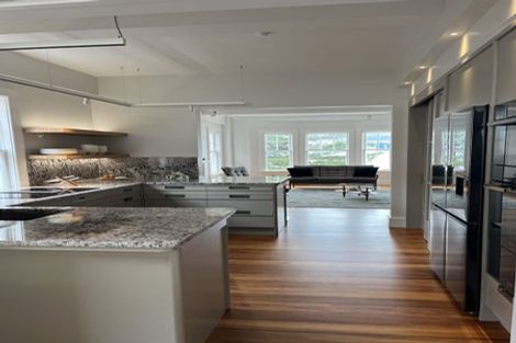 Photo of property in Inverleith Apartments, 3/306 Oriental Parade, Oriental Bay, Wellington, 6011