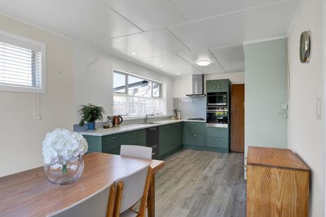 Photo of property in 54 Murray Avenue, Hawera, 4610