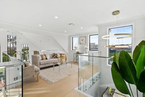 Photo of property in 28 Catalina Avenue, Rosehill, Papakura, 2113