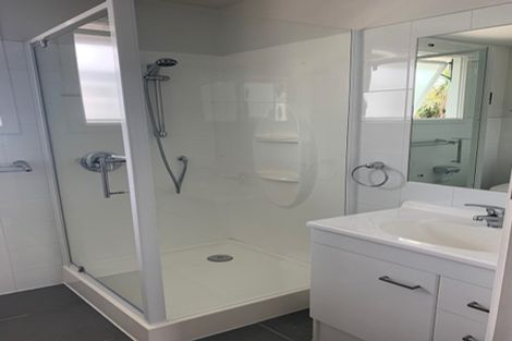 Photo of property in 2 Marriner Street, Sumner, Christchurch, 8081