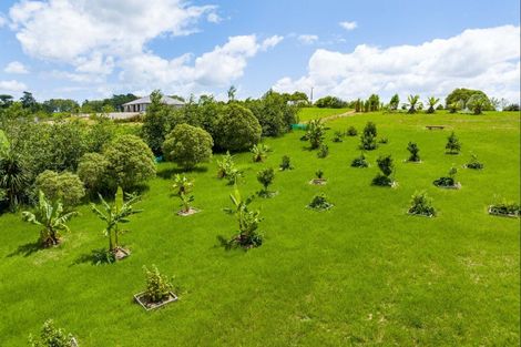 Photo of property in 24 Karakanui Road, Tinopai, Matakohe, 0593