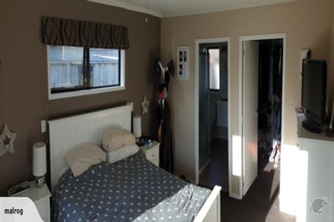 Photo of property in 6a Rose Leigh Drive, Cambridge, 3434