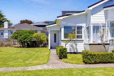 Photo of property in 44 Upjohn Street, Brooklands, New Plymouth, 4310