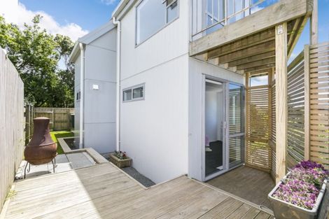 Photo of property in 42 Mandalay Terrace, Khandallah, Wellington, 6035