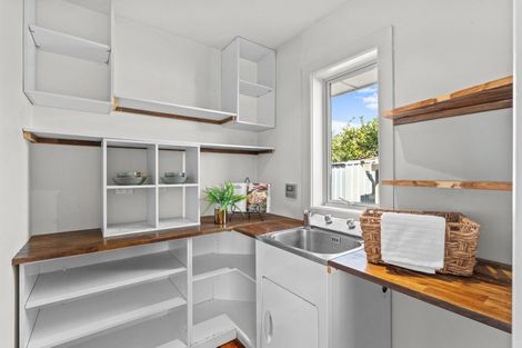 Photo of property in 57 Liverton Crescent, Bishopdale, Christchurch, 8053