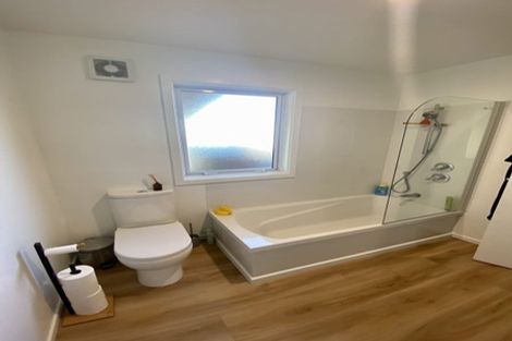 Photo of property in 15 Harewood Road, Oxford, 7430