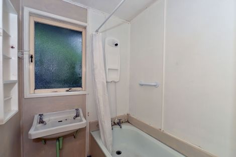 Photo of property in 2a Hilltop Avenue, Morningside, Whangarei, 0110