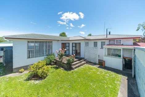 Photo of property in 6 Tern Place, Hokowhitu, Palmerston North, 4410
