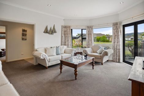 Photo of property in 1 Ringwood Place, Whitianga, 3510