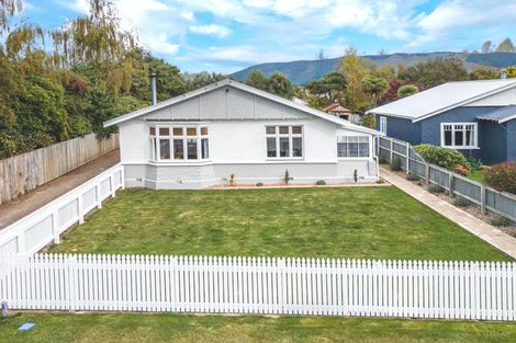 Photo of property in 17 Parsonage Road, Waimate, 7924