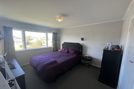 Photo of property in 10 Gills Avenue, Papakura, 2110