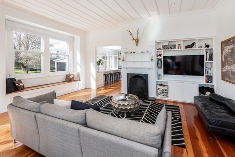 Photo of property in 41 Church Road, Ardmore, Papakura, 2582