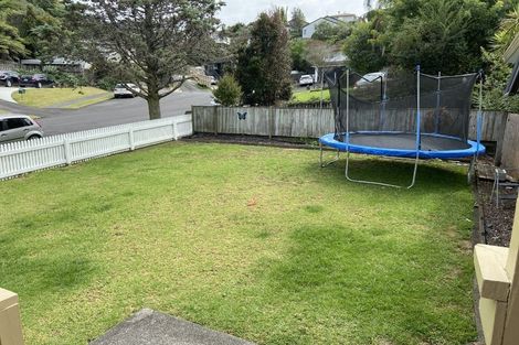 Photo of property in 51 Topliss Drive, Northcross, Auckland, 0632