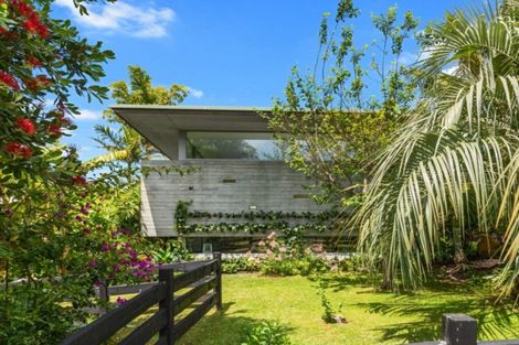 Photo of property in 5 Harbour View Road, Point Wells, Warkworth, 0986