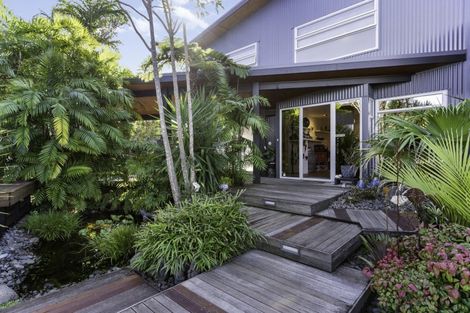 Photo of property in 118 Brook Place, Whangamata, 3620