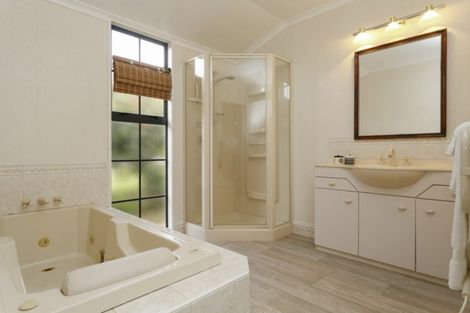 Photo of property in 49 Arrowsmith Avenue, Waipahihi, Taupo, 3330