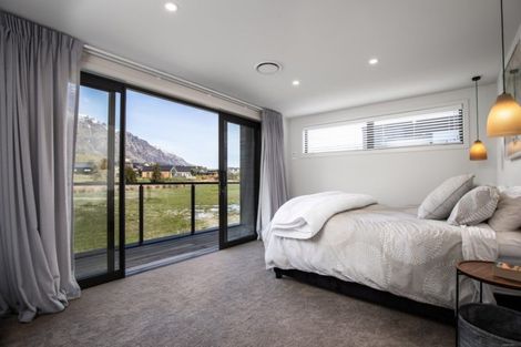 Photo of property in 1b Rannoch Drive, Jacks Point, Queenstown, 9371