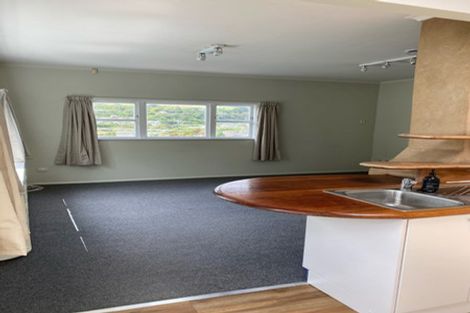 Photo of property in 7 Hampton Hill Road, Tawa, Wellington, 5028