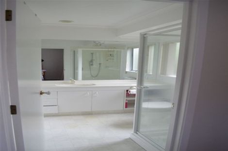 Photo of property in 47 Palmcrest Grove, Highland Park, Auckland, 2010