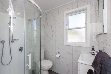 Photo of property in 122 Ruapehu Street, Paraparaumu, 5032