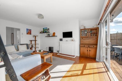 Photo of property in 47 Paul Crescent, Fairfield, Hamilton, 3214