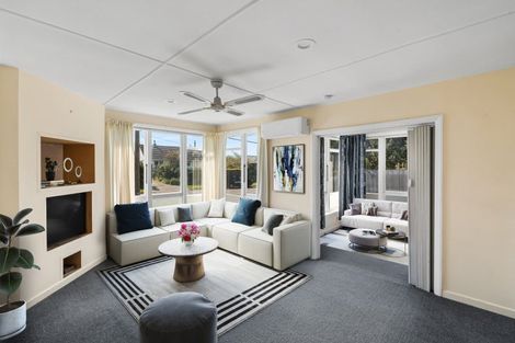 Photo of property in 4 Doreen Street, Aranui, Christchurch, 8061