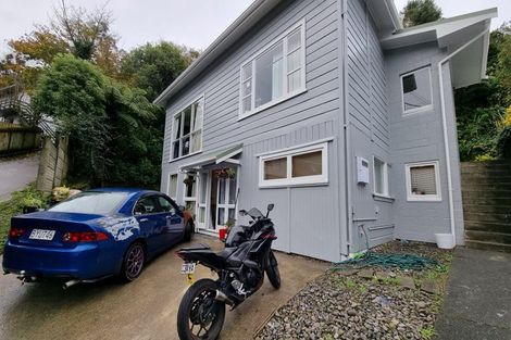 Photo of property in 6 Epsom Way, Karori, Wellington, 6012