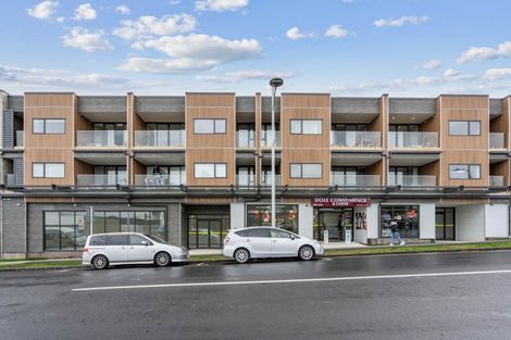 Photo of property in 209/40 East Street, Papakura, 2110