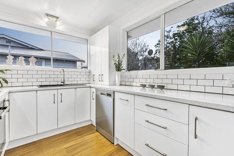 Photo of property in 2/91 Paice Avenue, Sandringham, Auckland, 1025