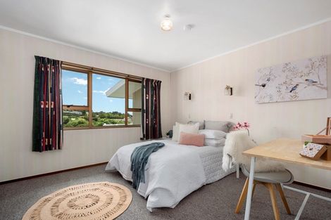 Photo of property in 15 Lorna Place, Brookfield, Tauranga, 3110