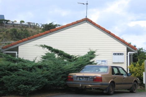 Photo of property in 5/2 Thatcher Crescent, Crofton Downs, Wellington, 6035