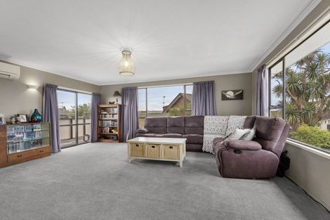 Photo of property in 23 Freebairn Street, Redwood, Christchurch, 8051