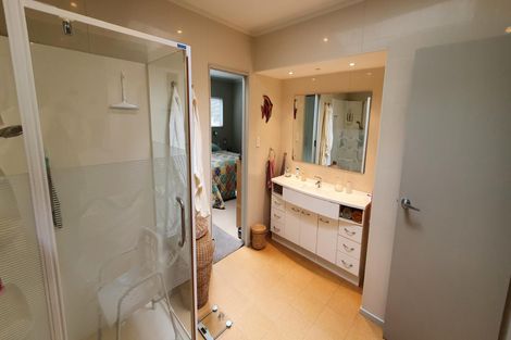 Photo of property in 38 Joyces Road, Paihia, 0200