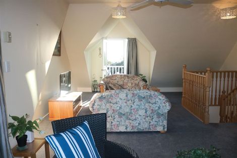 Photo of property in 102 Blue Pacific Parade, Riversdale Beach, Masterton, 5872