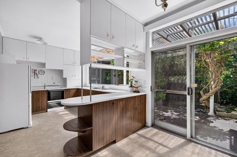 Photo of property in 49 Charles Street, Westshore, Napier, 4110