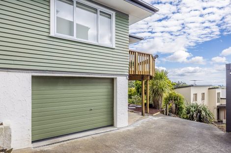 Photo of property in 939a East Coast Road, Torbay, Auckland, 0630