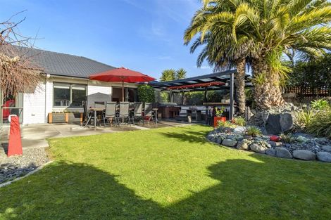 Photo of property in 24 Carribean Place, Papamoa Beach, Papamoa, 3118
