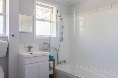 Photo of property in 8 Kenney Crescent, Fairfield, Hamilton, 3214