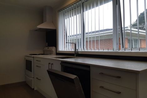 Photo of property in 1a Kiwi Esplanade, Mangere Bridge, Auckland, 2022