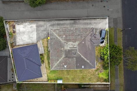 Photo of property in 22 Glennandrew Drive, Half Moon Bay, Auckland, 2012