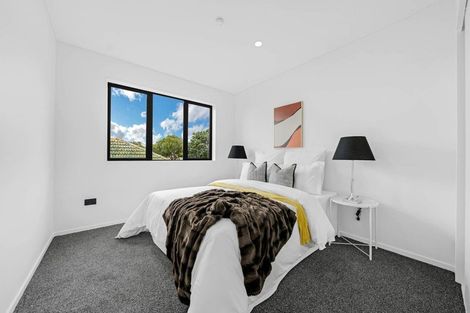 Photo of property in 525a Massey Road, Mangere, Auckland, 2022